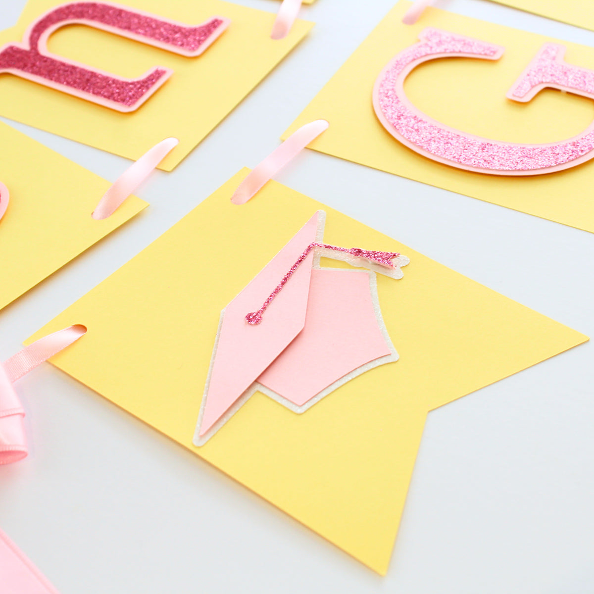 Freshly Graduated Banner, 2026 Custom Lemon Graduation Party Decorations, Personalized Lemonade Grad Garland