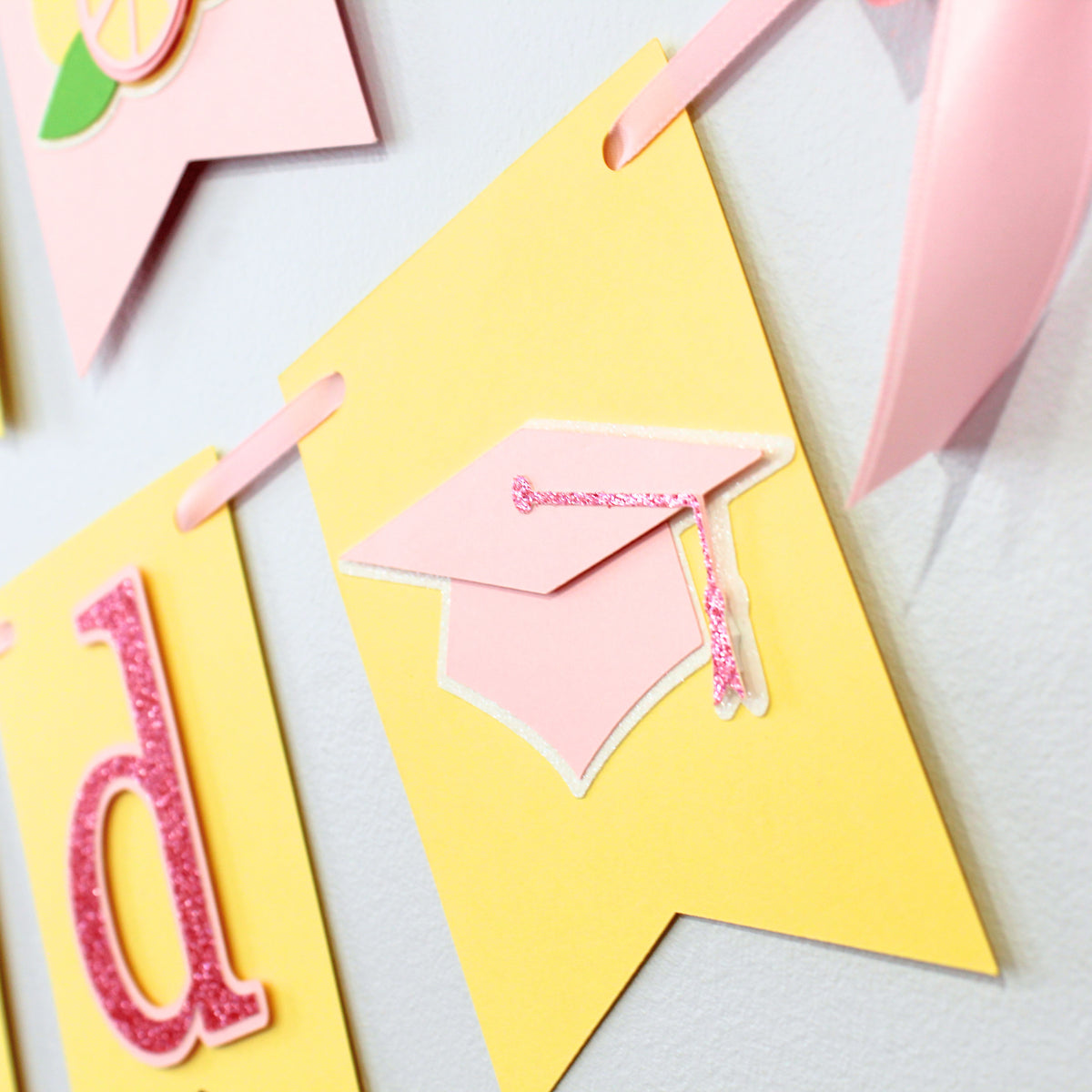 Freshly Graduated Banner, 2026 Custom Lemon Graduation Party Decorations, Personalized Lemonade Grad Garland